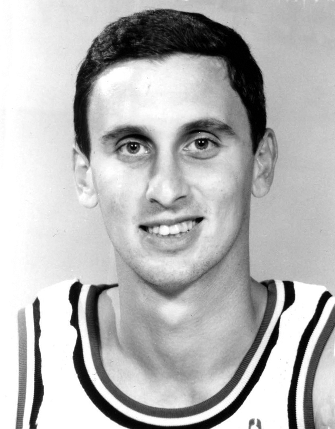 Induction into Naismith Memorial Basketball Hall of Fame 'surreal' for high  school coaching legend Bobby Hurley Sr. 